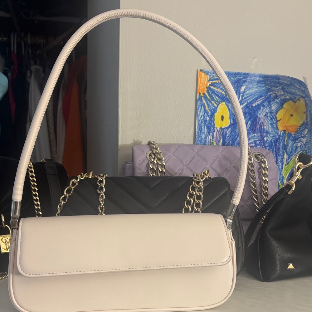 Elegant Cream Shoulder Bag